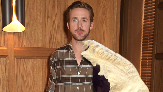 Illustration for article titled 6 Times Ryan Gosling Was So Sexy It Didn’t Even Matter He Was Hunting Horses